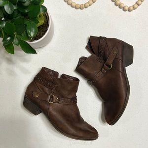 Ana atlas women’s short boot 10w wide 1.5” heel brown 100% man made